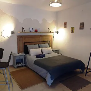 Appartement Comme Un Petit Au Coeur Du Vieux Village